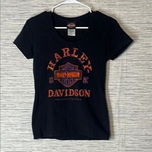 Harley-Davidson Black V-Neck Tee – Delbarton, WV – Size M (795)